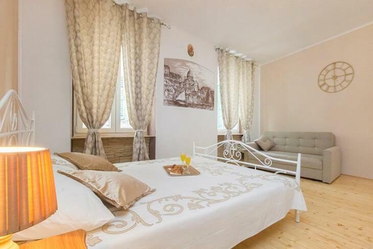 Sibenik Antique Studio Apartment - Old Town מראה חיצוני תמונה